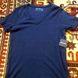 NWT Eddie Bauer v-neck T-Shirt